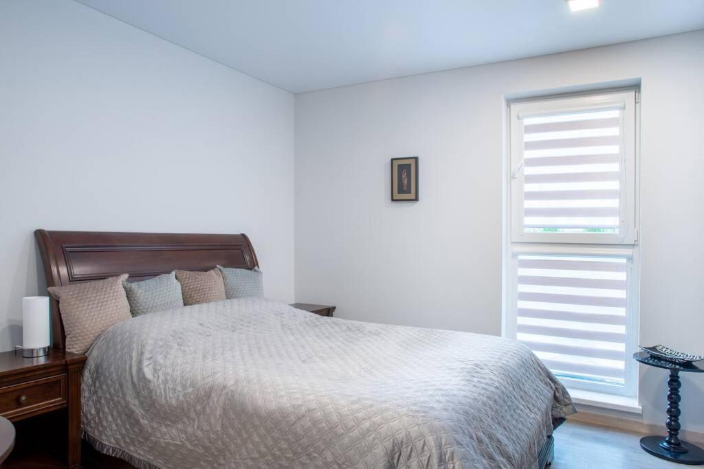 Luxurious Oak Park Apartment By Polo Apartments Κάουνας Εξωτερικό φωτογραφία